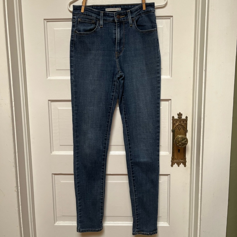 Levi’s High Rise Skinny Jeans, Size 28